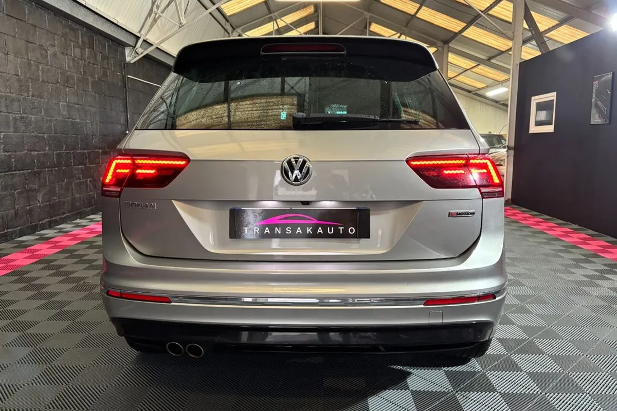 VOLKSWAGEN TIGUAN 2.0 TDI 190 DSG7 4Motion Carat Exclusive - Photo 10