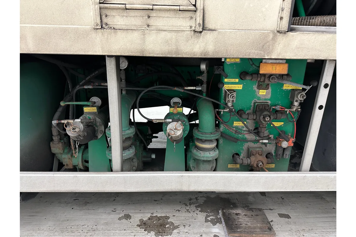 Mercedes-Benz Axor 1829 - Photo 4