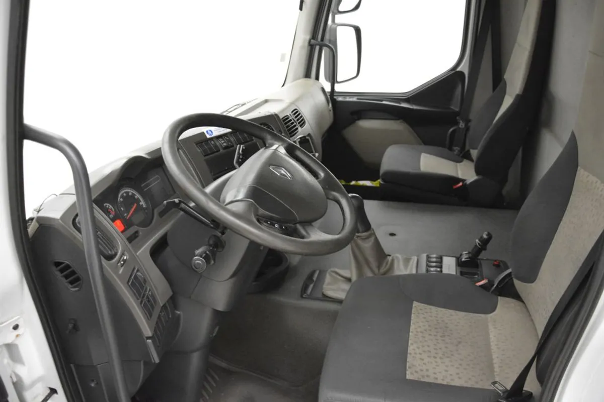 Renault Premium 270 DXi - damaged engine - Photo 8